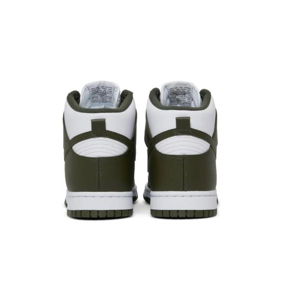 Nike - Picture 3 of 3